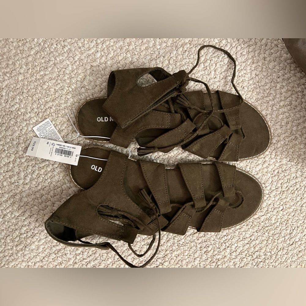 Army green sandals NWT